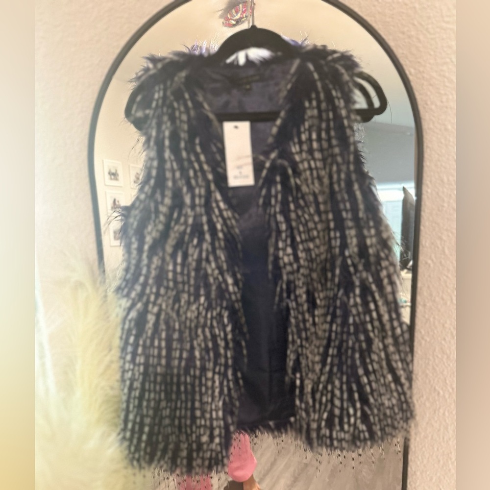 Fur vest